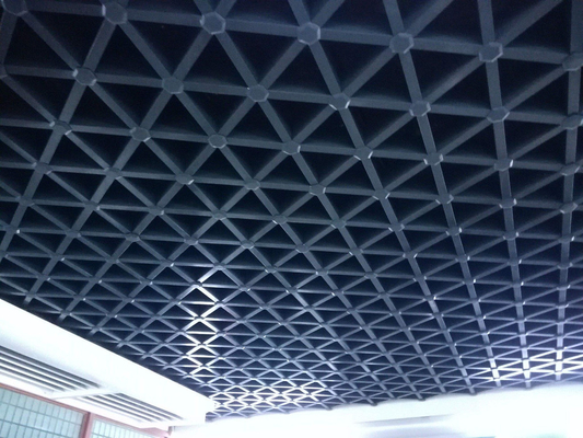 Триангулярный открытый потолок металла клетки кроет пефорированный алюминиевый потолок черепицей гриля металла