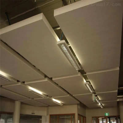 акустические звукоизоляционные шерсти утеса потолка 600x600 кладут в панель потолка