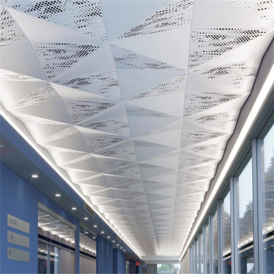 Алюминиевый случайный пефорированный дизайн PVDF потолка покрыл дизайн потолка прихожей