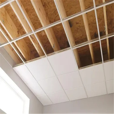 Потолок гипса PVC Lamilated кроет плитки черепицей приостанавливанного потолка гипса 600X600 7mm