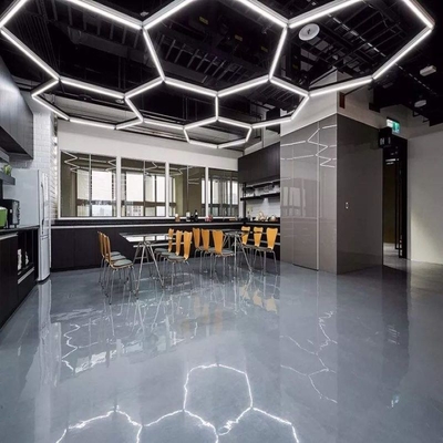 Пефорированный модой алюминиевый потолок шестиугольника кроет звукоизоляционное ориентированное на заказчика черепицей