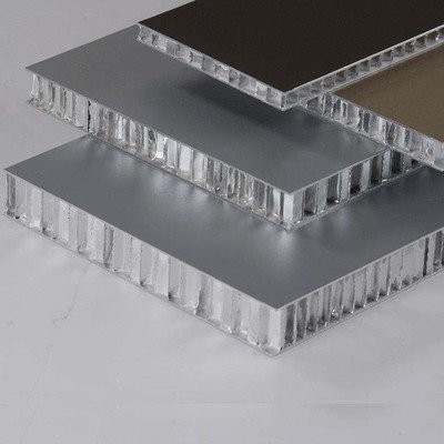 Водоустойчивая 1500x2000mm алюминиевая толщина панели 0.7mm сота