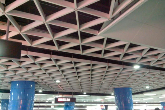 Огнеупорная 100x100mm алюминиевая толщина потолка 0.4mm решетки